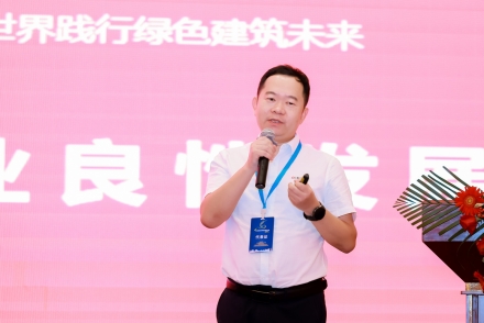 杨德亮_副本.jpg